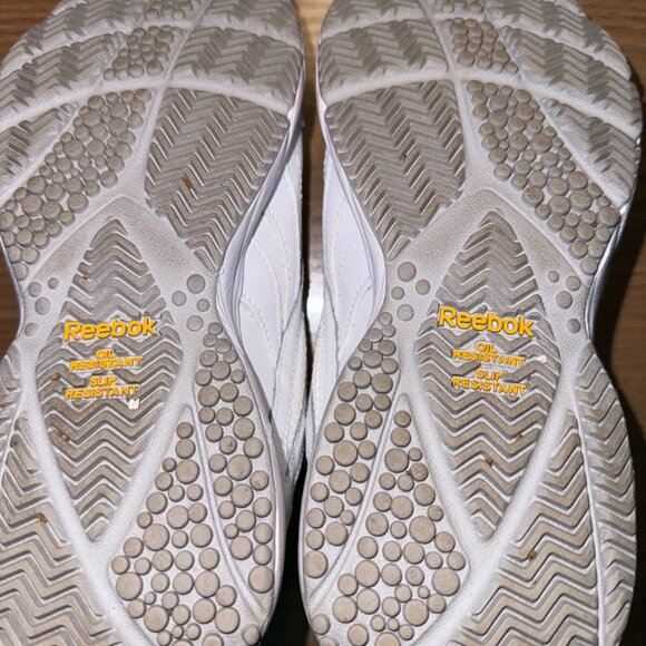 Reebok Women's Work N Cushion White Walking Shoe with Velcro Fasteners size 7.5 - Picture 4 of 6